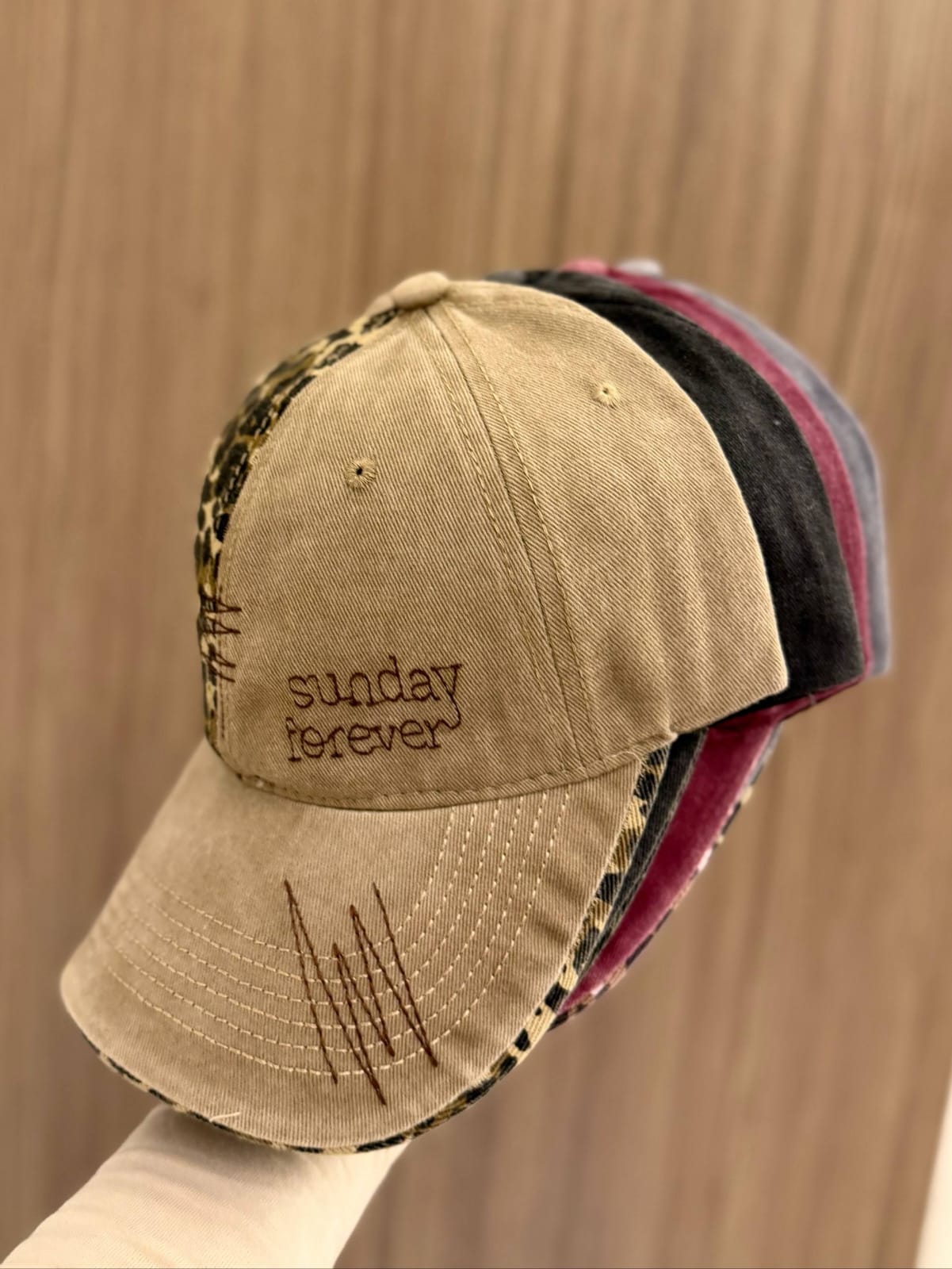 Stylish cap with a modern leopard touch