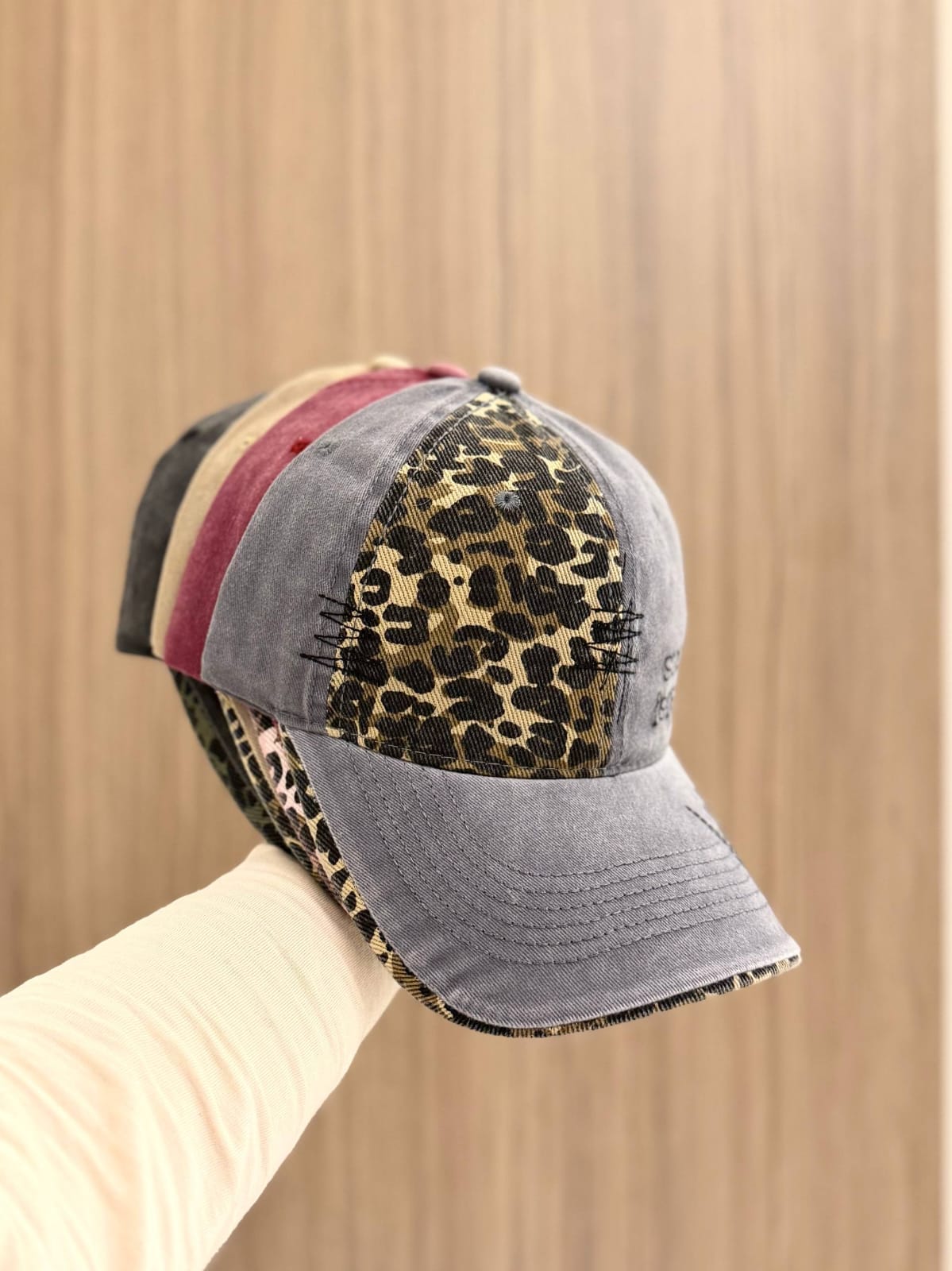 Stylish cap with a modern leopard touch