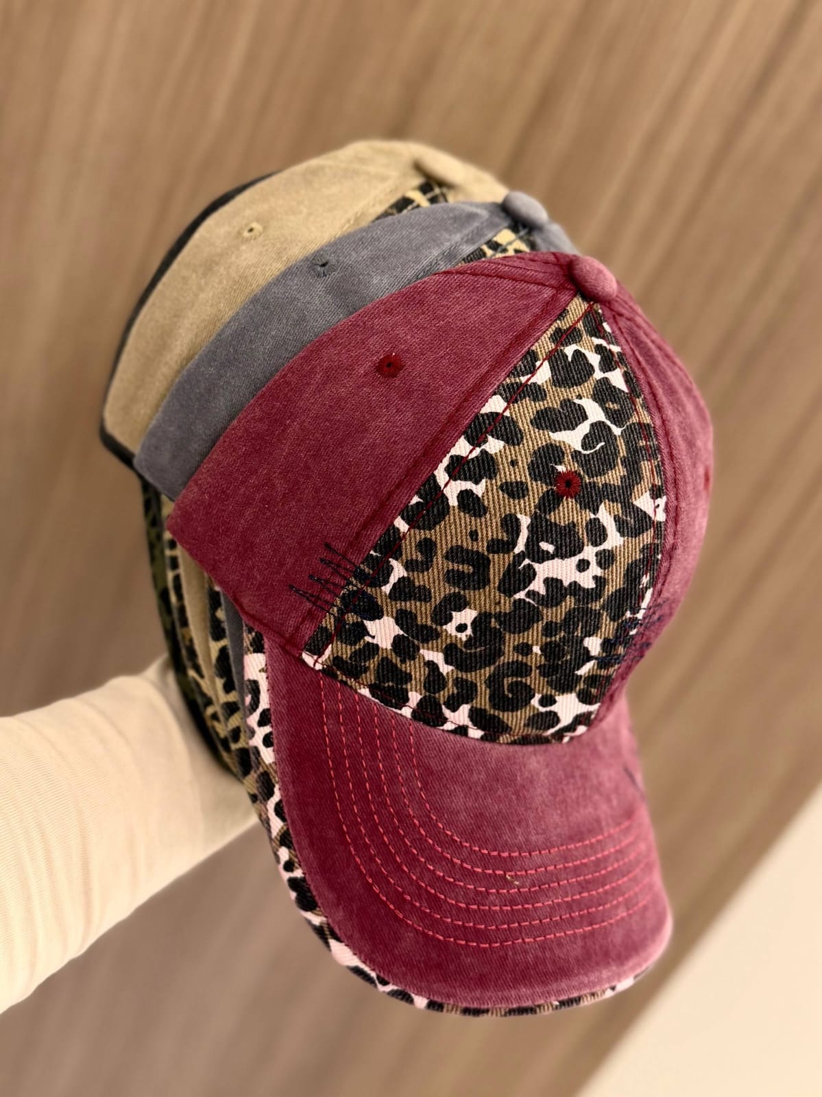 Stylish cap with a modern leopard touch