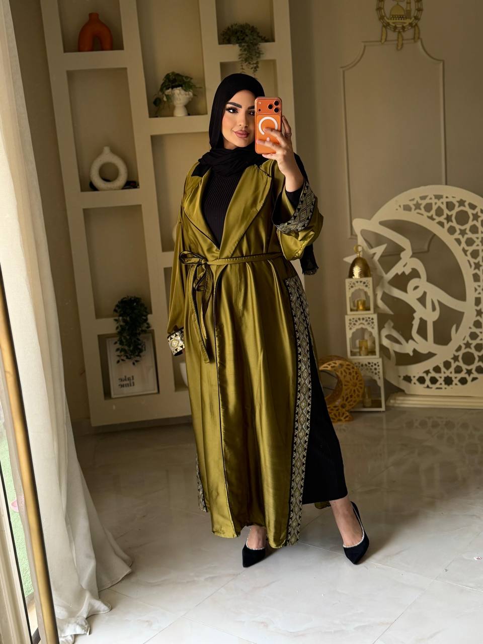 Modest Kiwi-Colored Evening Kaftan