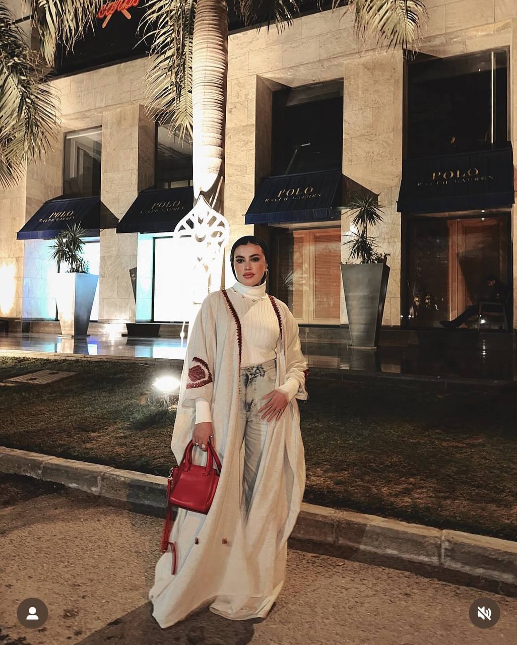 Linen Kaftan *appliqué