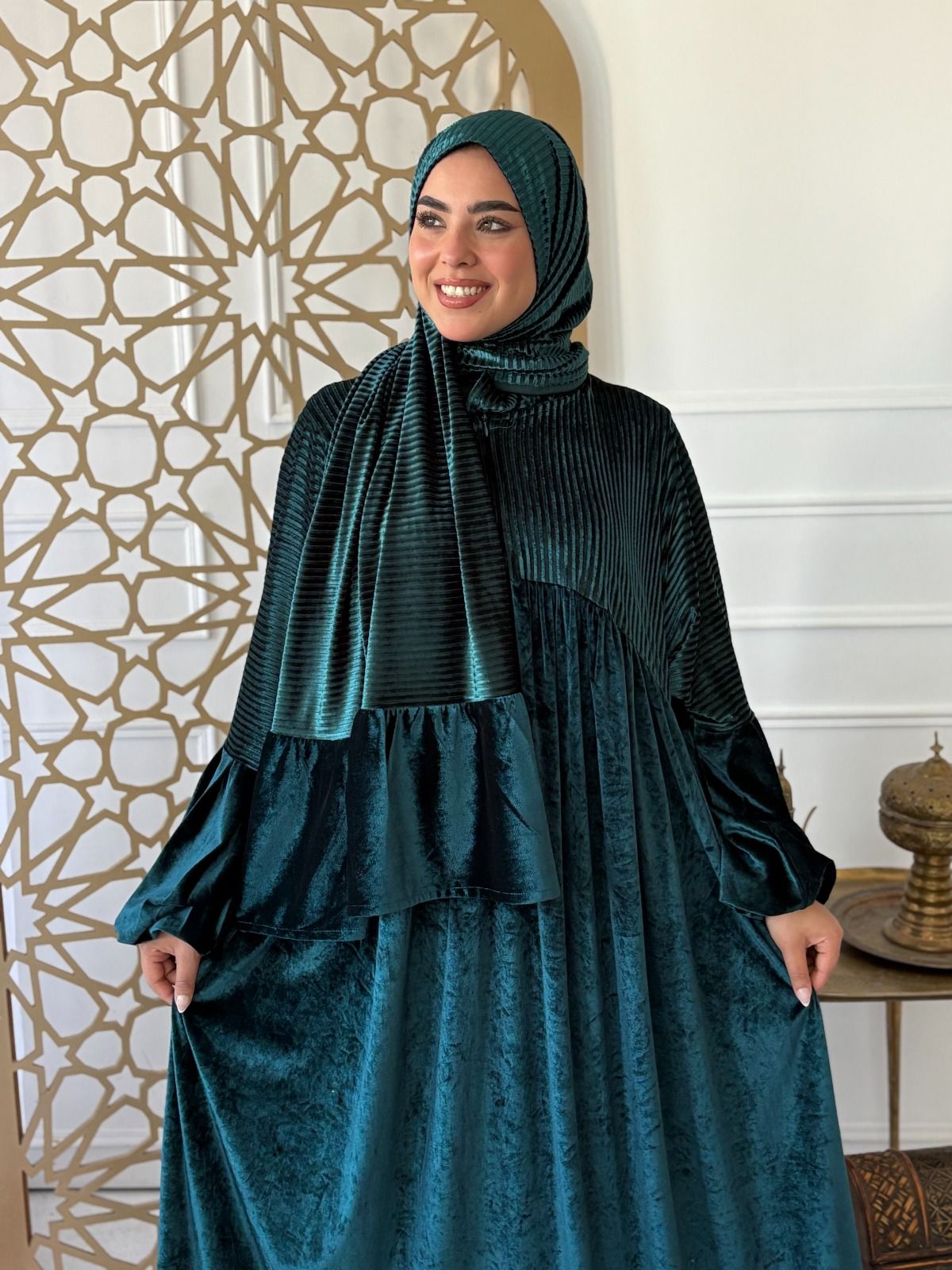 pleated velvet abaya